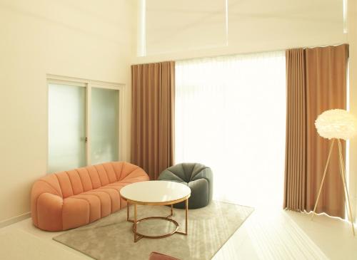 White pension 3*