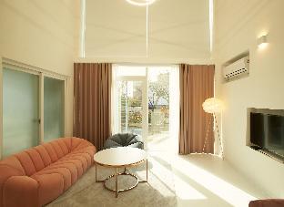 White pension 3*