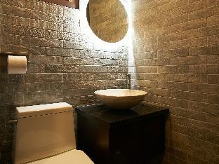 White pension 3*