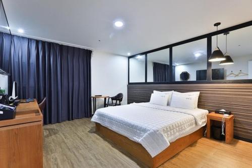 Gimhae Jangyu Hotel Ryu 3*