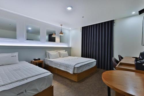 Gimhae Jangyu Hotel Ryu 3*
