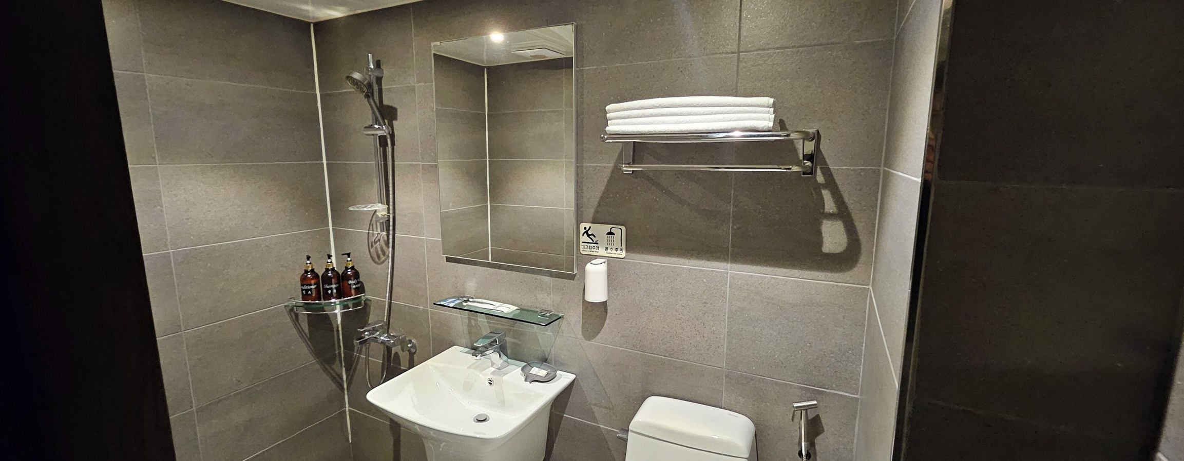 Billz Hotel Dongdaemoon 2*