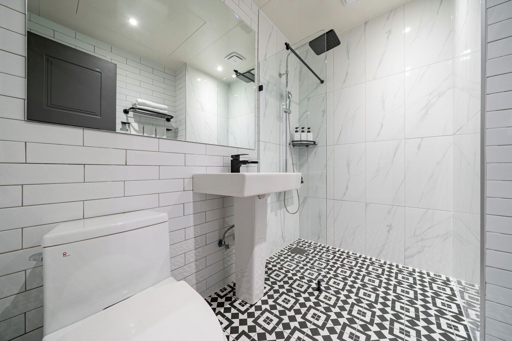 SEONGNAM HEALASIS HOTEL MORAN STATION 2*