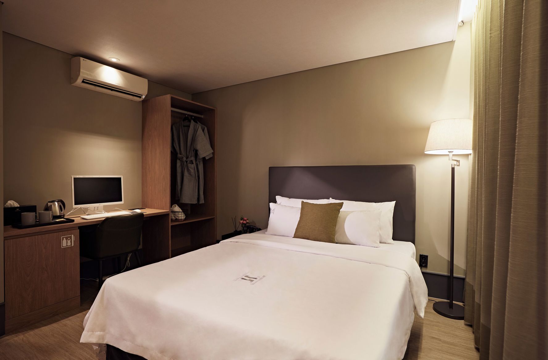 SEONGNAM HEALASIS HOTEL MORAN STATION 2*