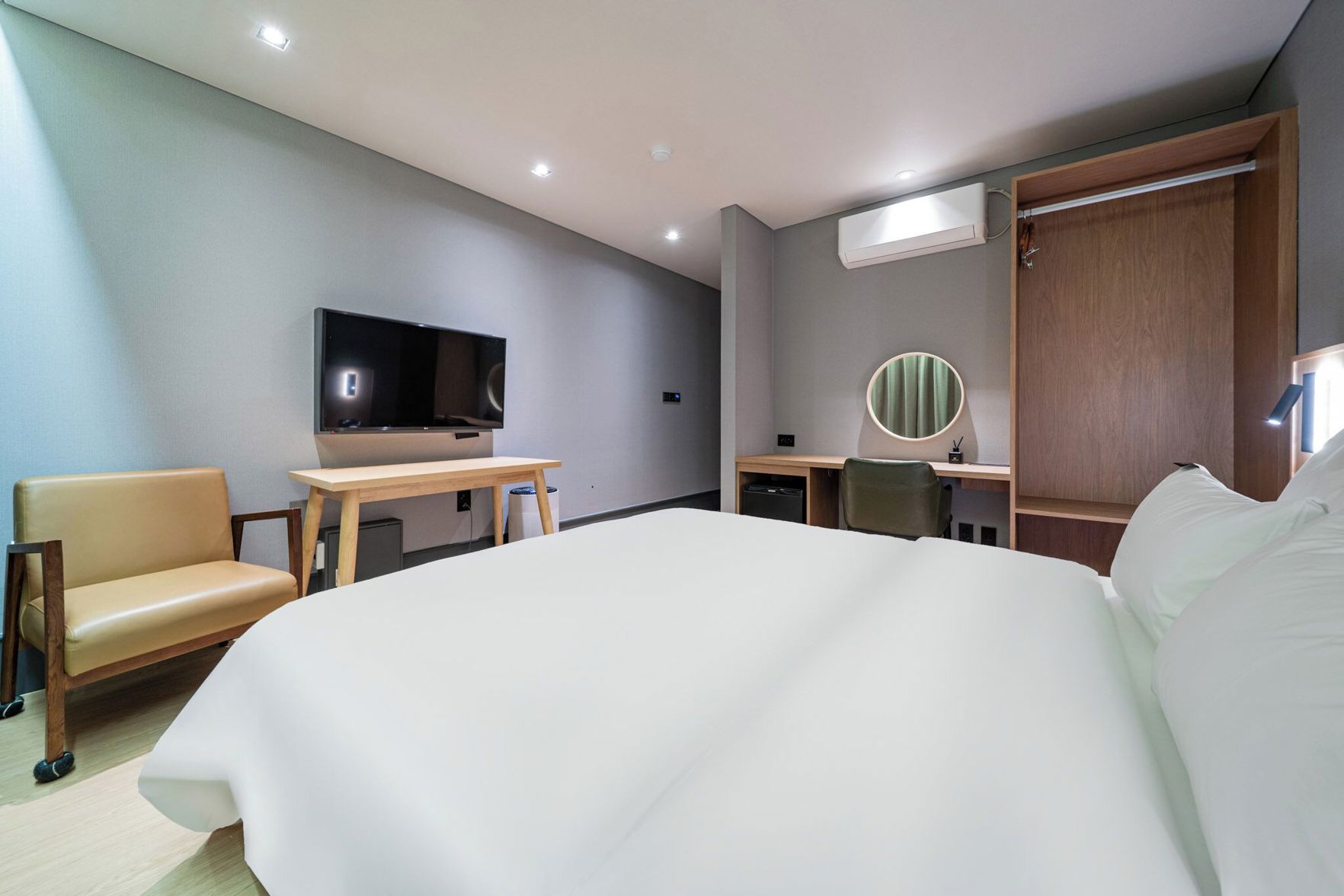 SEONGNAM HEALASIS HOTEL MORAN STATION 2*