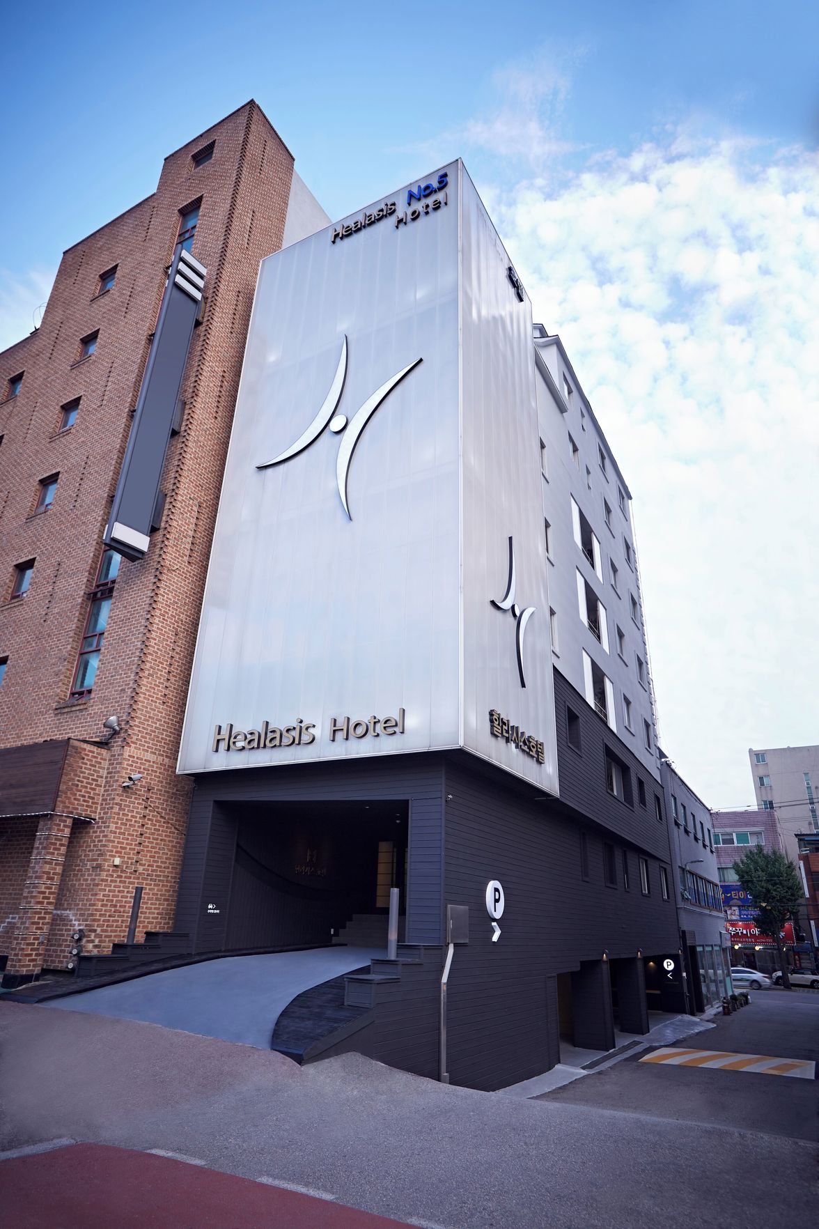 SEONGNAM HEALASIS HOTEL MORAN STATION 2*