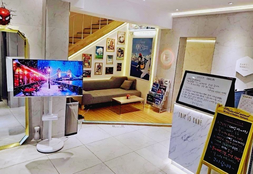 VILLA DAHLIA 1*