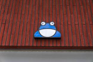 BLUEFROG HOTEL 2*