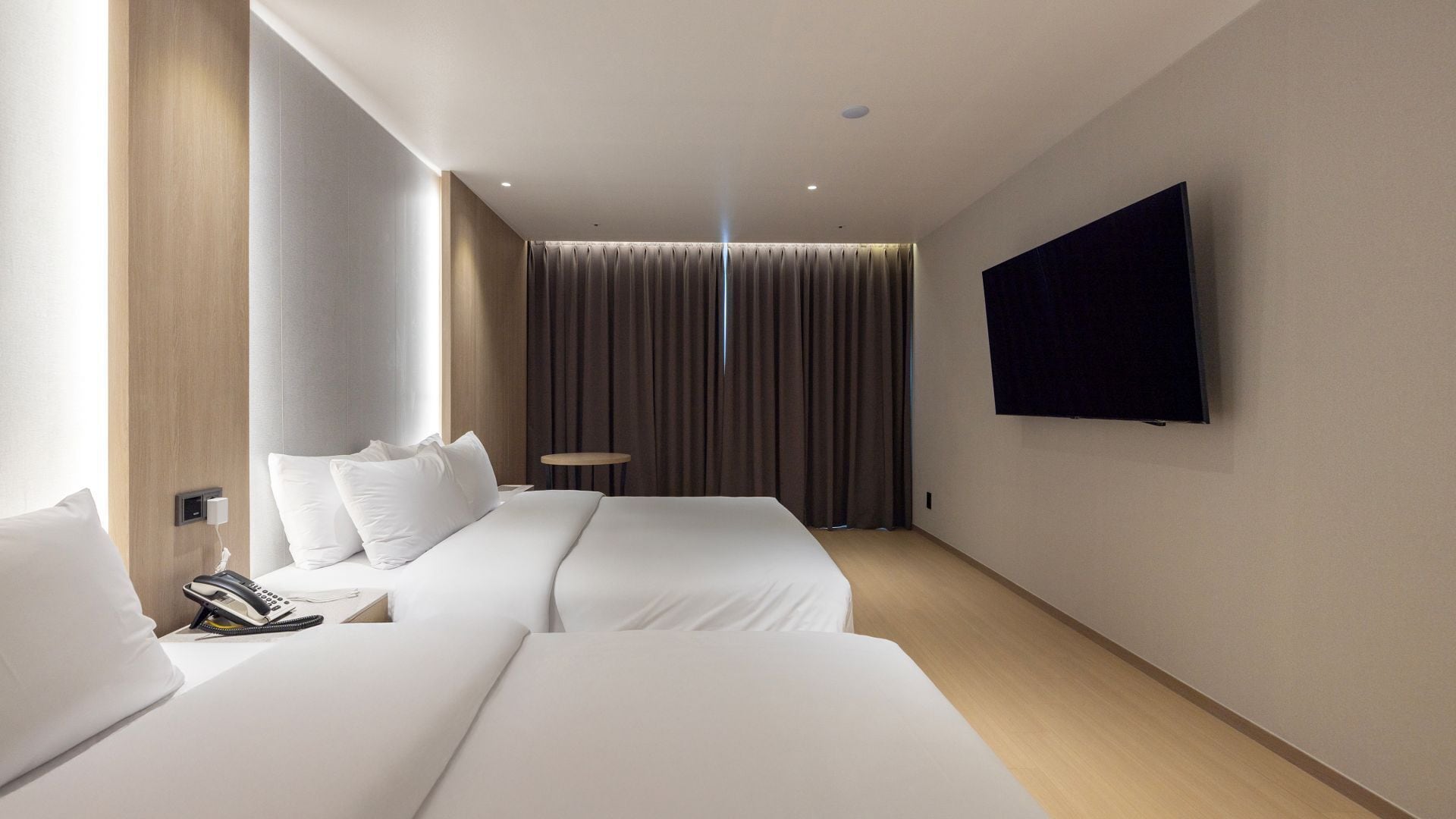 Hound Hotel Pohang Yeongildae 2*