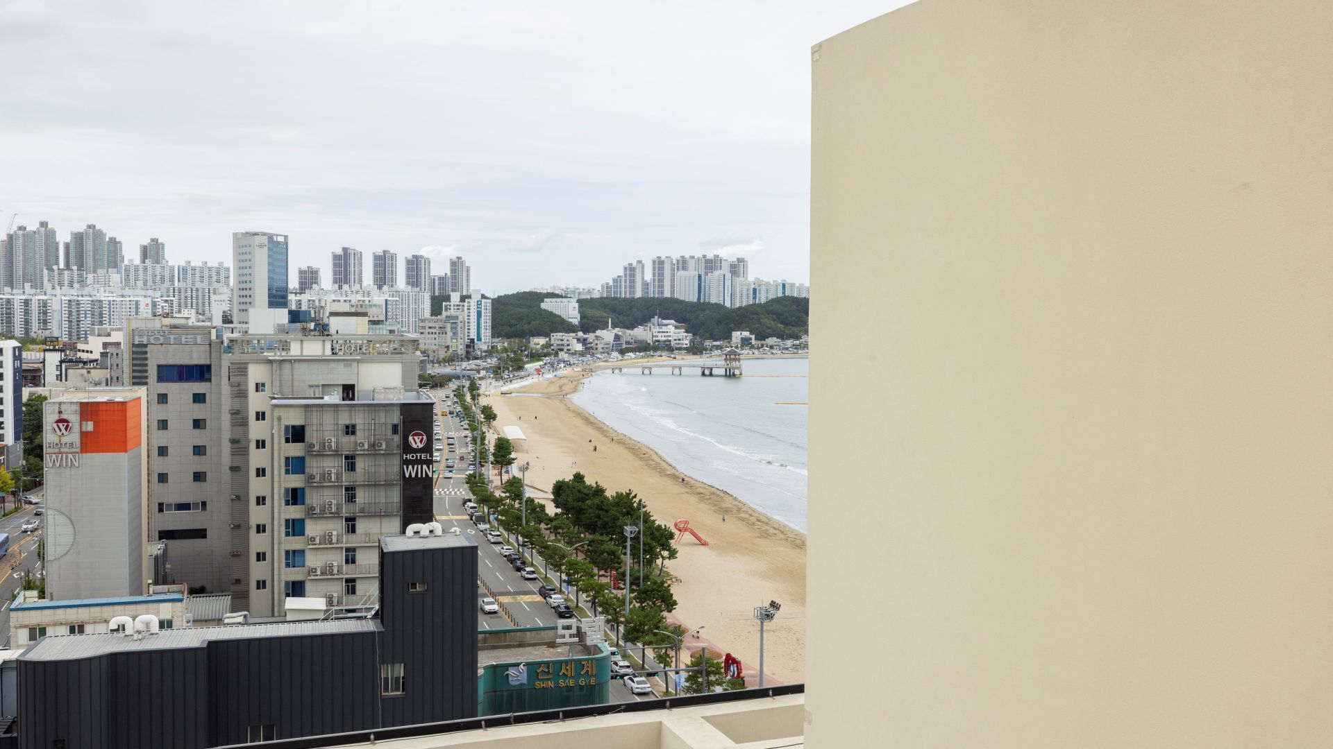 Hound Hotel Pohang Yeongildae 2*