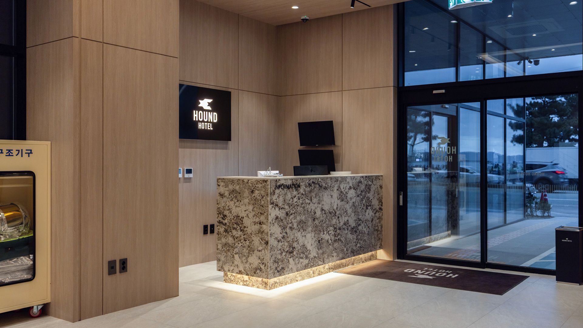 Hound Hotel Pohang Yeongildae 2*