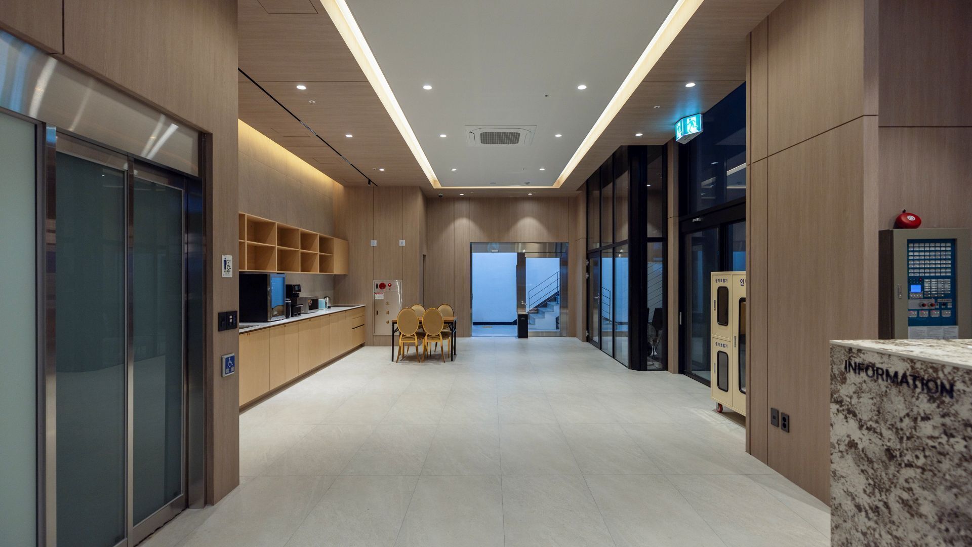 Hound Hotel Pohang Yeongildae 2*
