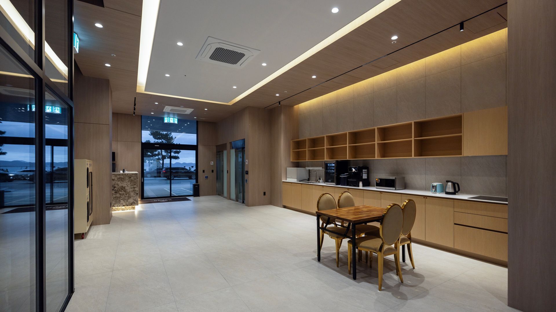 Hound Hotel Pohang Yeongildae 2*