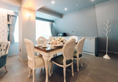 Monthliv Jongno Jonggak Station Hotel Stay 2*