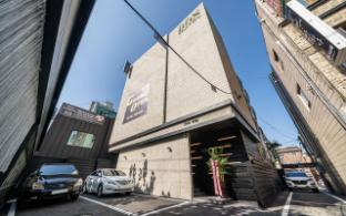 Guui Box Hotel 0*