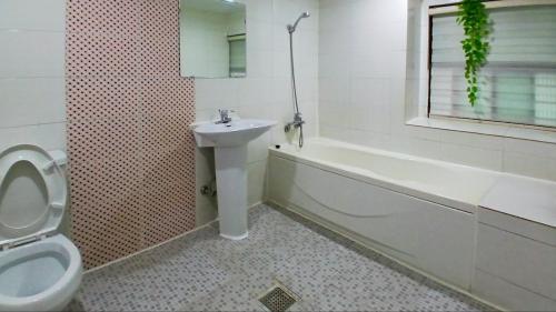 Romance Hotel 0*