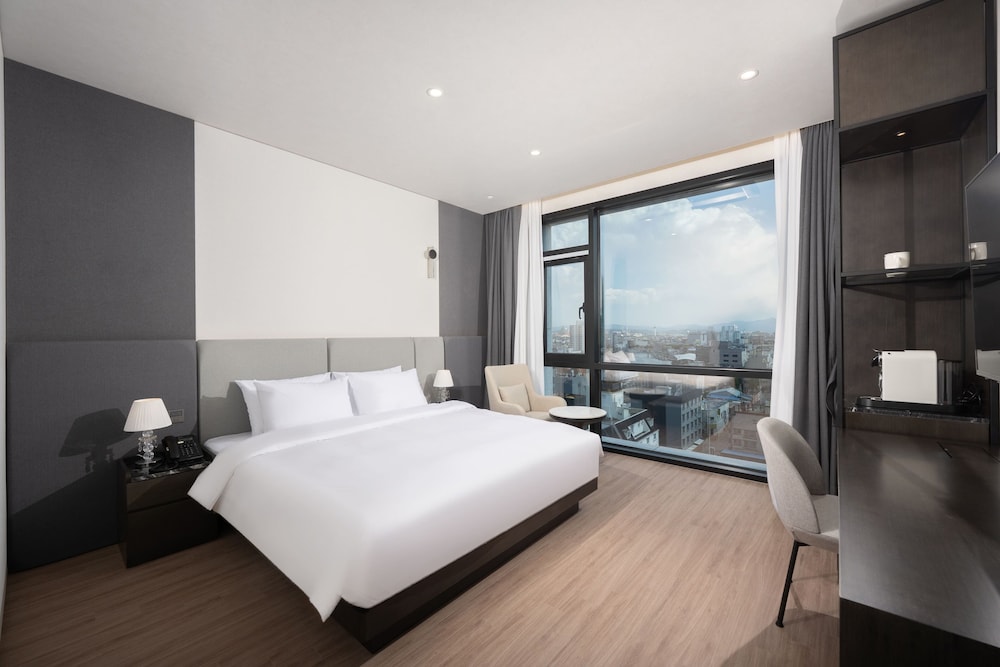 Pohang City Hotel 3*