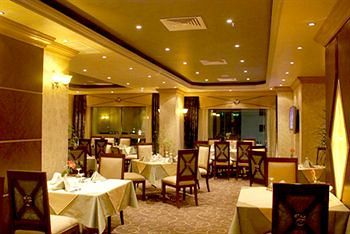 Plaza Athenee Hotel 4*