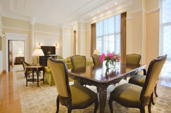 The Regency Hotel, Kuwait 4*