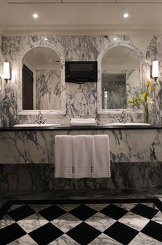 The Regency Hotel, Kuwait 4*