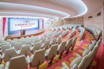 Crowne Plaza Kuwait Al Thuraya City by IHG 5*