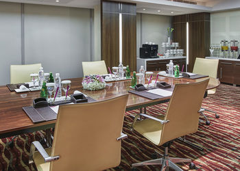 Crowne Plaza Kuwait Al Thuraya City by IHG 5*