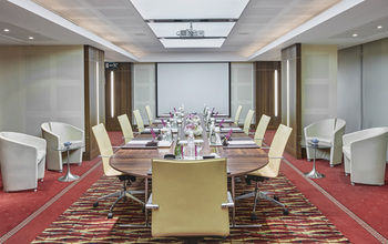 Crowne Plaza Kuwait Al Thuraya City by IHG 5*