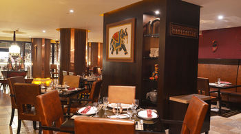 Crowne Plaza Kuwait Al Thuraya City by IHG 5*