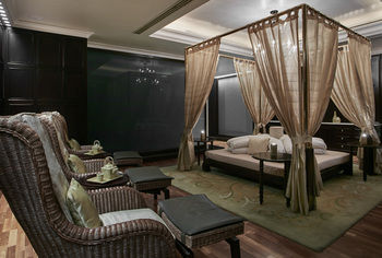 Crowne Plaza Kuwait Al Thuraya City by IHG 5*