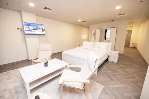 Riggae Tower Hotel 2*