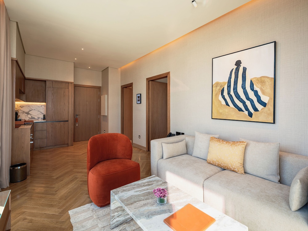 One Sharq Boutique Hotel 4*