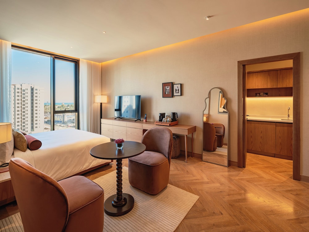 One Sharq Boutique Hotel 4*