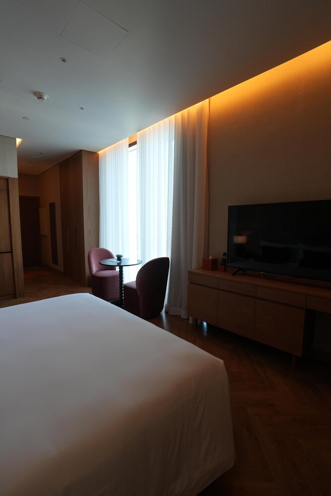 One Sharq Boutique Hotel 4*