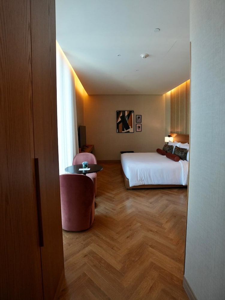 One Sharq Boutique Hotel 4*
