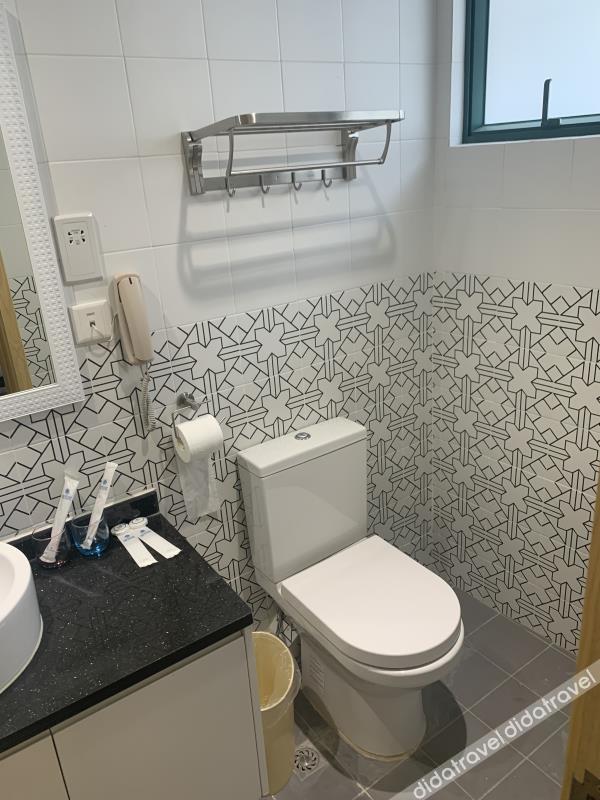 PENSAO ELEGANTE (BARRA) 2*