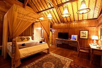 Sojourn Spa Hotel Melaka 4*