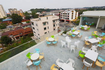 Sojourn Spa Hotel Melaka 4*