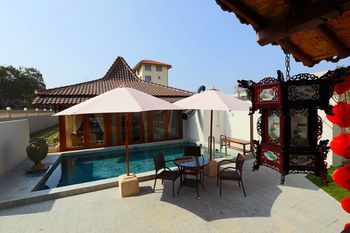 Sojourn Spa Hotel Melaka 4*