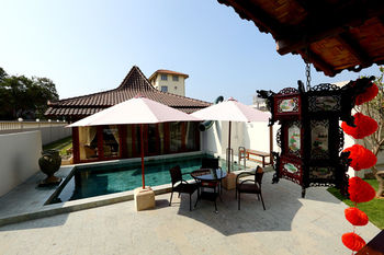 Sojourn Spa Hotel Melaka 4*