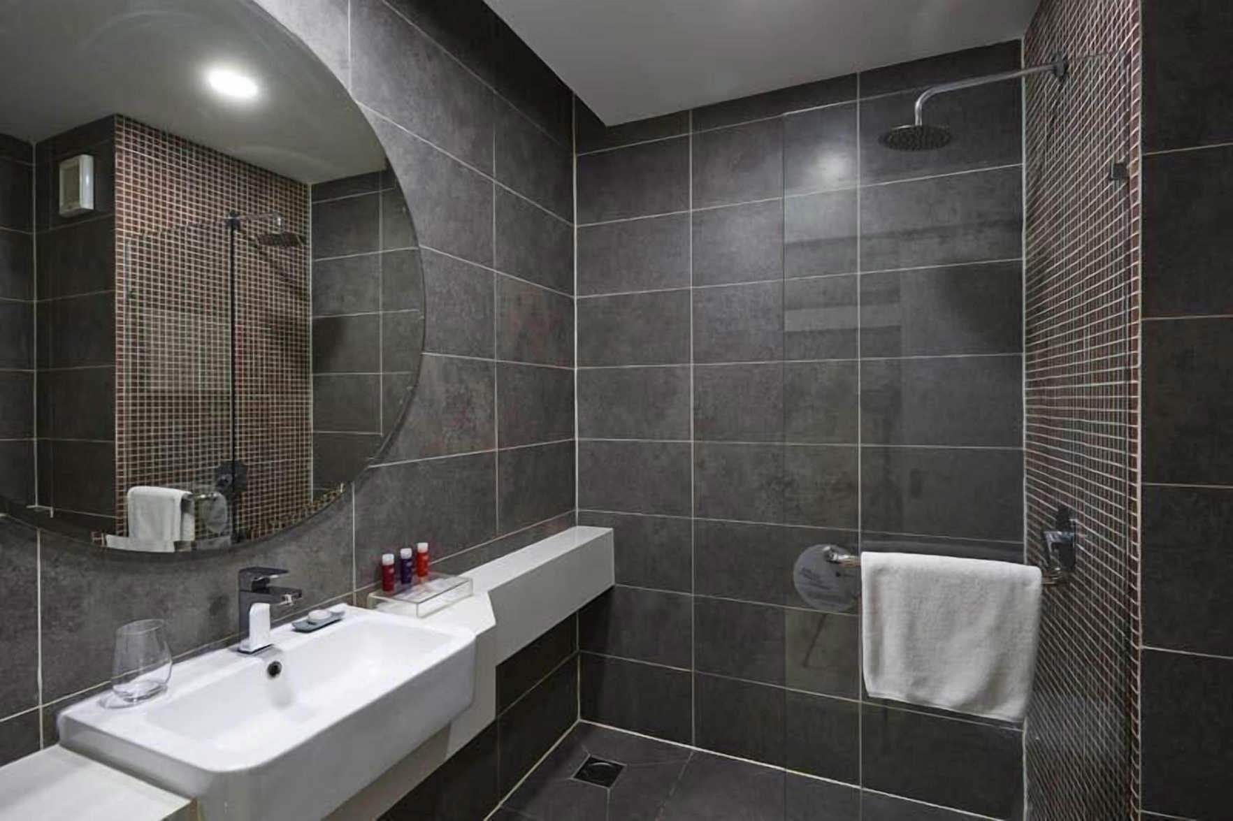 QQ Hotel Rooms Damansara Perdana 2*