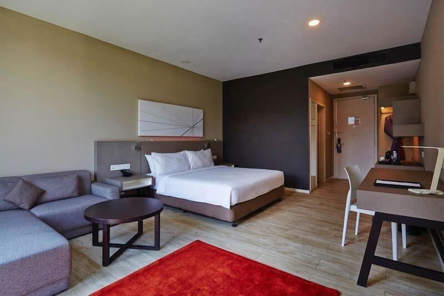 QQ Hotel Rooms Damansara Perdana 2*
