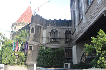 Camelot Hotel Quezon City powered by Cocotel 3*