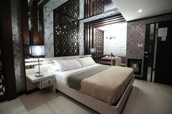 Victoria Court Hillcrest - Pasig 2*