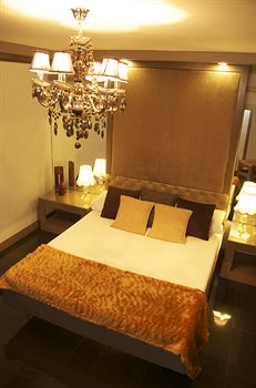 Victoria Court Hillcrest - Pasig 2*