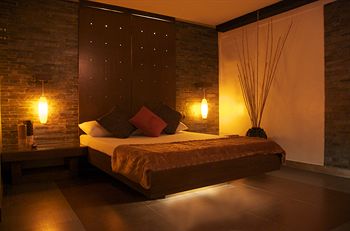 Victoria Court Hillcrest - Pasig 2*