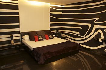 Victoria Court Hillcrest - Pasig 2*