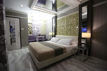 Victoria Court Hillcrest - Pasig 2*