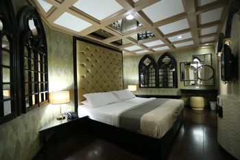 Victoria Court Hillcrest - Pasig 2*