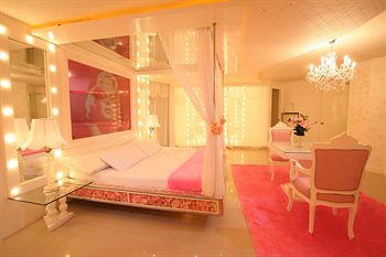 Victoria Court Hillcrest - Pasig 2*