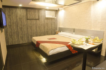 Victoria Court Las Pinas 3*